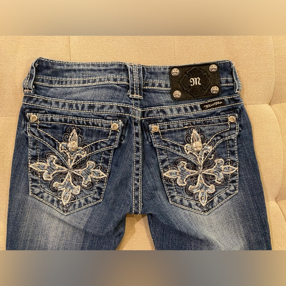 Miss Me Capris Size 25